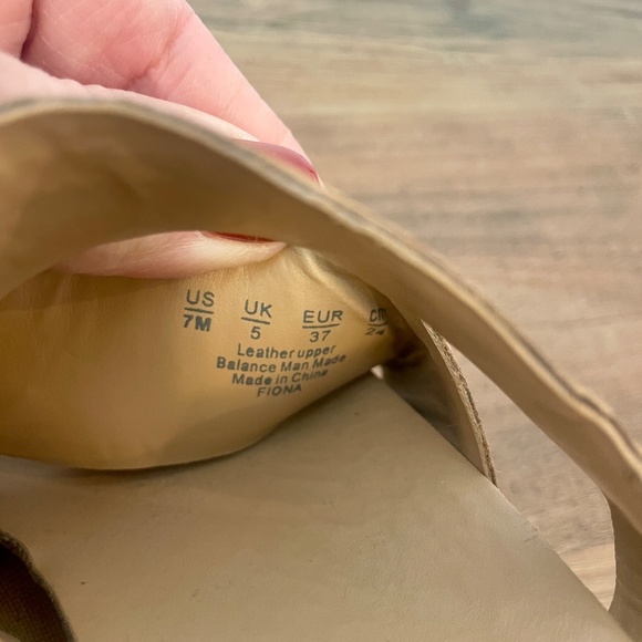 Franco Sarto Wedge Sandals, Size 7, Taupe, leather (Suede), VGUC, 3 1/2" heel - Picture 6 of 10